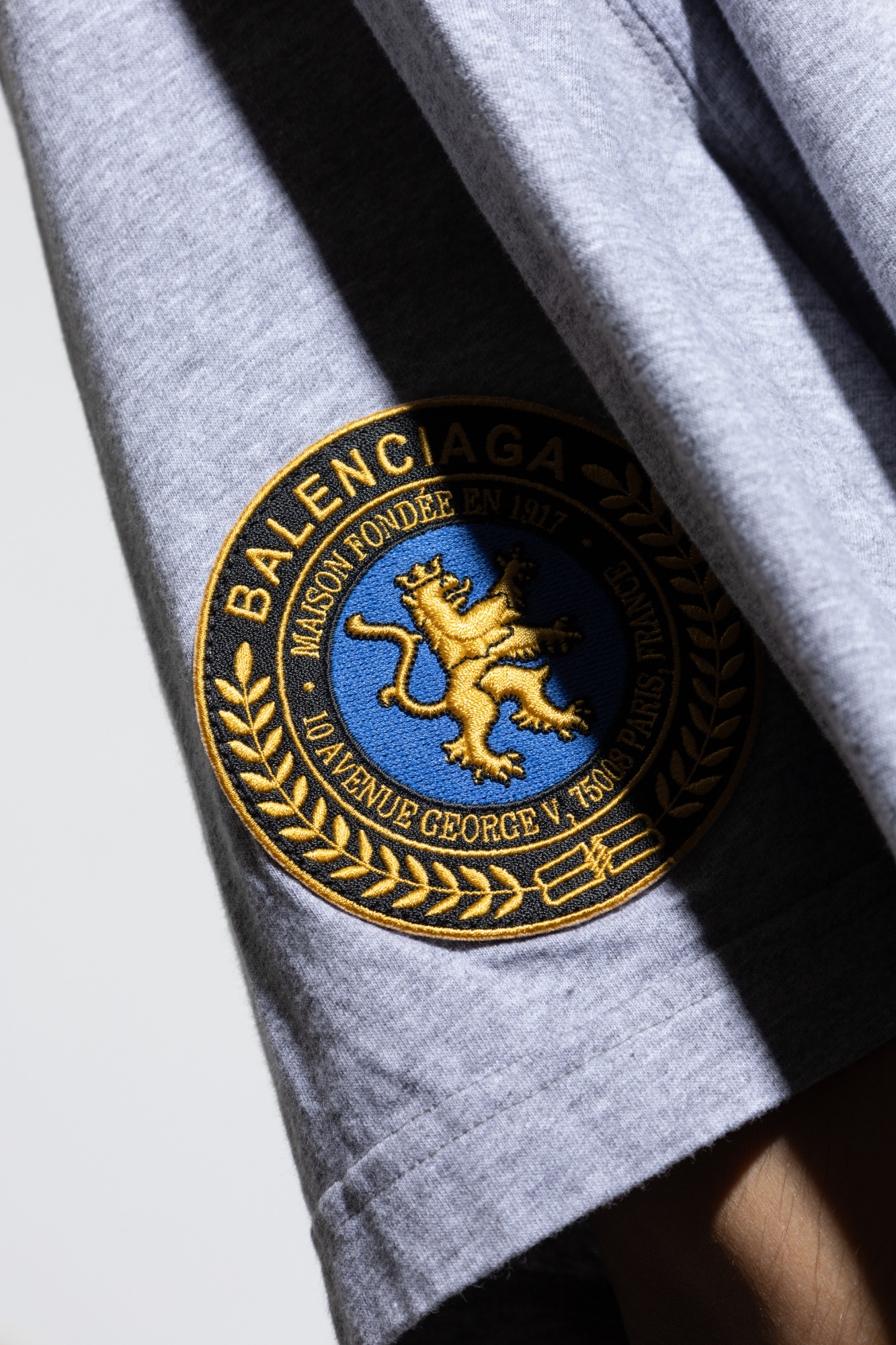 【BALENCIAGA】Uniform Merch オーバーサイズ Tシャツ【関税込】 人気☆関税込【BALENCIAGA】Off Shoreオーバーサイズ Tシャツ